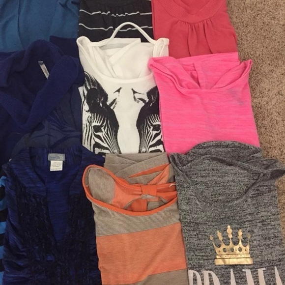 12 Tops - Picture 2 of 11